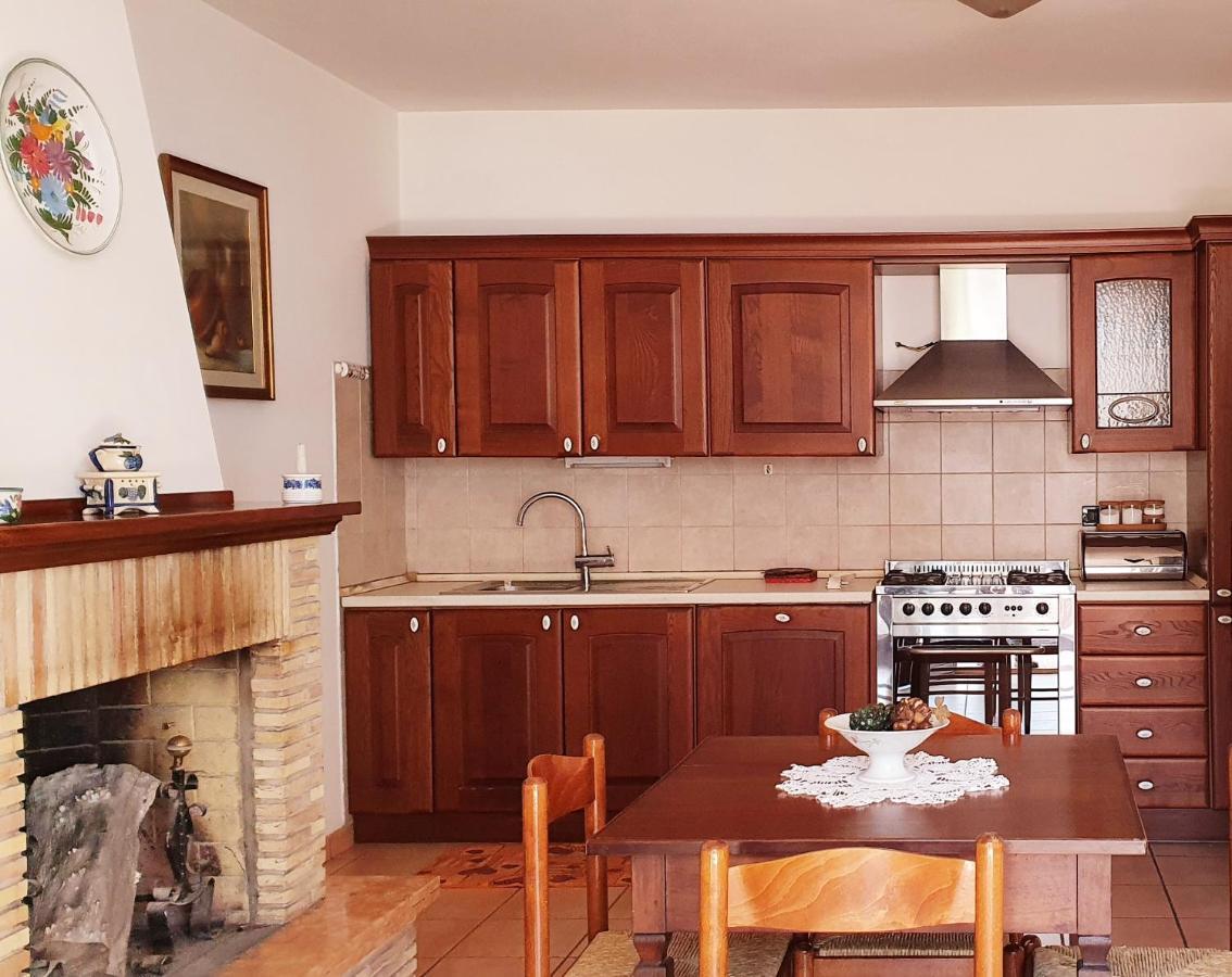 Casa Ciuffina Acomodação com café da manhã Civitella Casanova Exterior foto